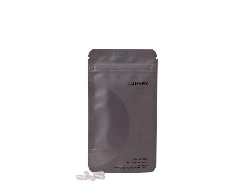 LUNARY 65+ BOOST Nahrungsergänzungsmittel für Frauen ab 60, energiefördernde Vitamine für Gesundheit und Wohlbefinden.