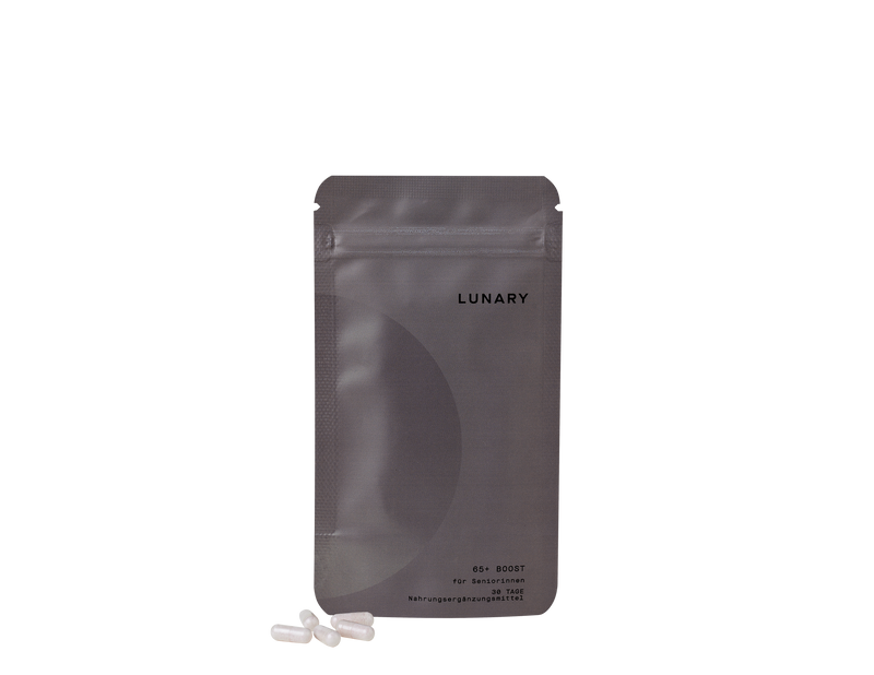 LUNARY 65+ BOOST Nahrungsergänzungsmittel für Frauen ab 60, energiefördernde Vitamine für Gesundheit und Wohlbefinden.